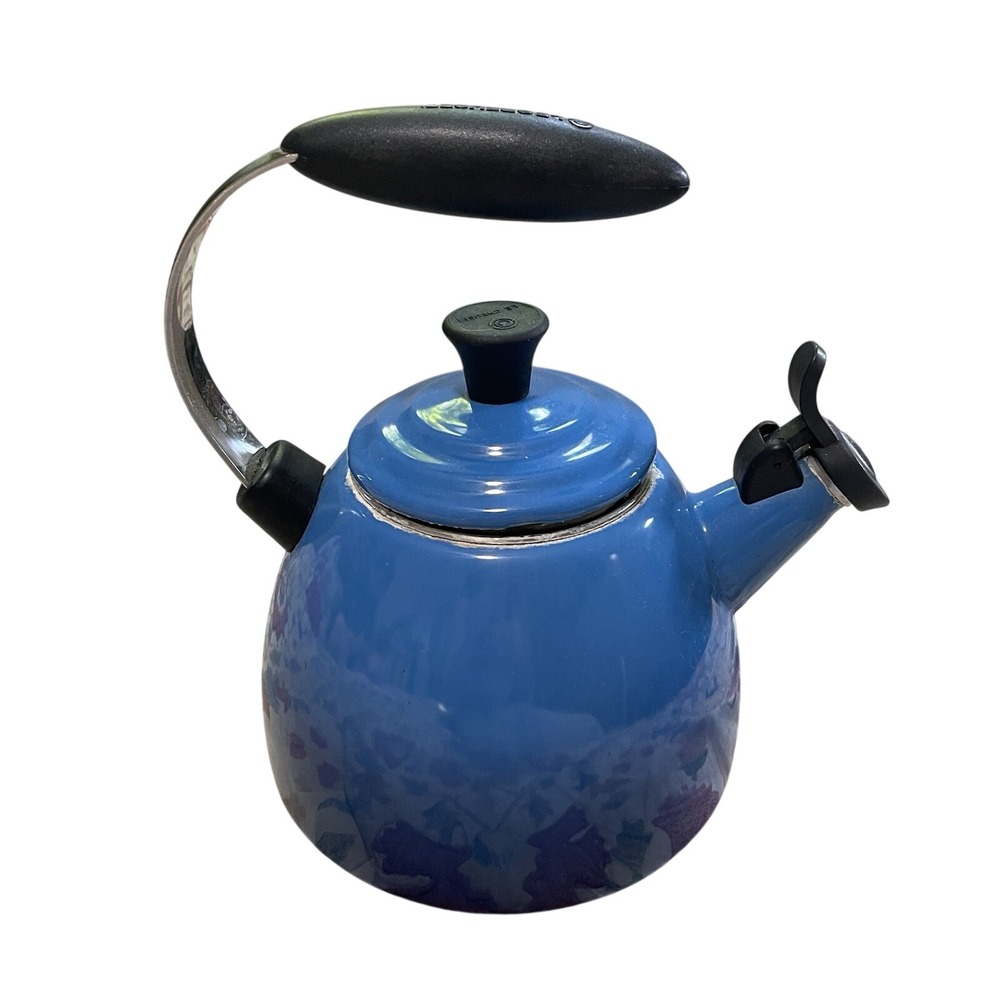 Le Creuset 1.6 Qt Whistling Halo Cerise Ombré Enamel Tea Kettle Pot ~Blue~